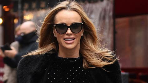 amanda holden sexy|Amanda Holden stuns in tiny string bikini as she soaks up sun in。